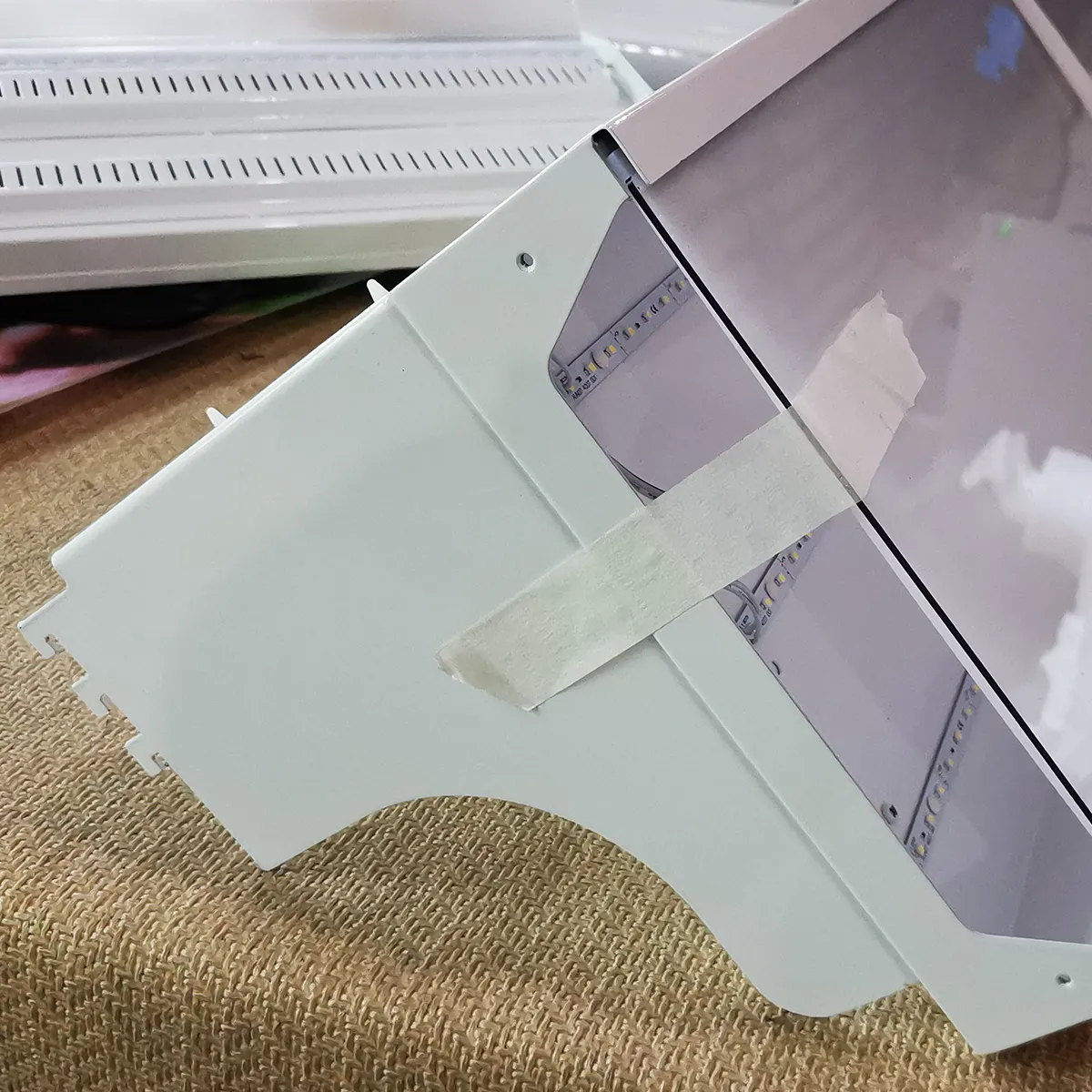Electronics Retail Displays